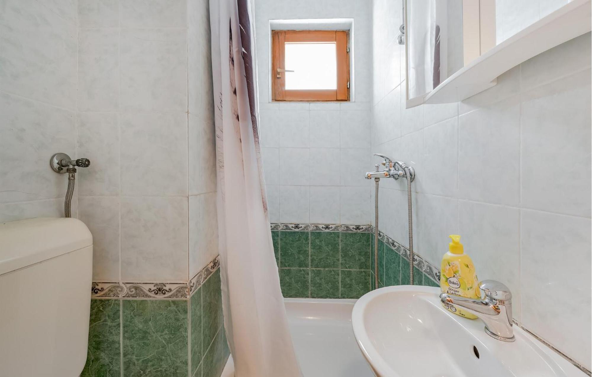 1 Bedroom Stunning Apartment In Primošten Zewnętrze zdjęcie